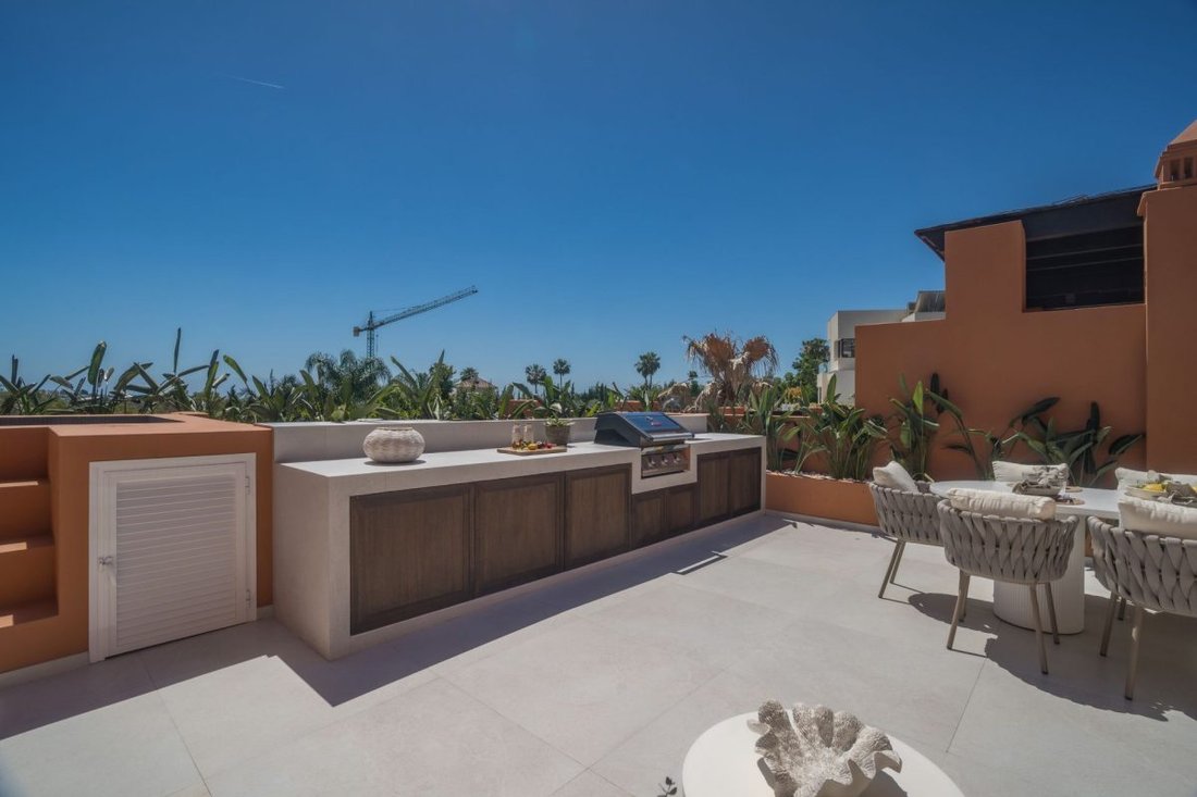 Apartment in Puerto Banus, Marbella, Spain 3 - 18864044