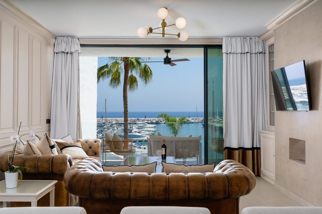 Apartment in Puerto Banus, Marbella, Spain 1 - 18862764