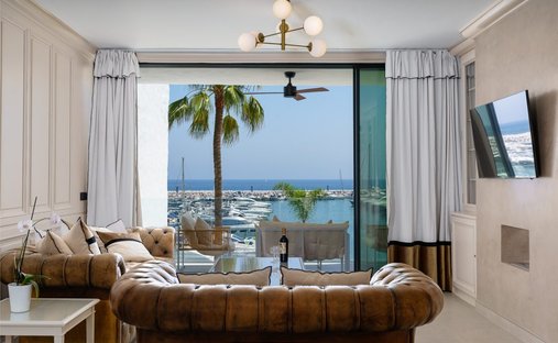Apartment in Puerto Banus, Marbella, Spain 1
