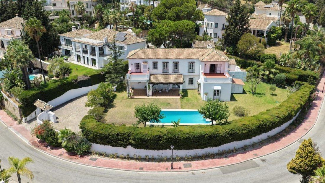 Villa à Puerto Banús, Marbella, Espagne 1 - 18860355