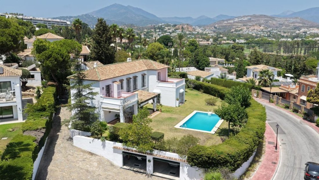 Villa à Puerto Banús, Marbella, Espagne 2 - 18860355