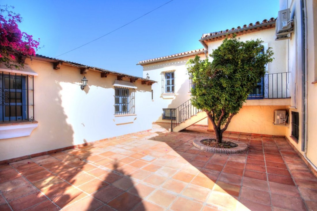 Villa en Estepona, Andalucía, España 4 - 18864616