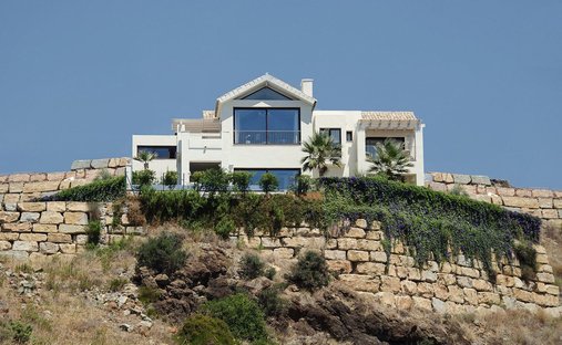 Villa in El Paraíso, Benahavis, Spain 1