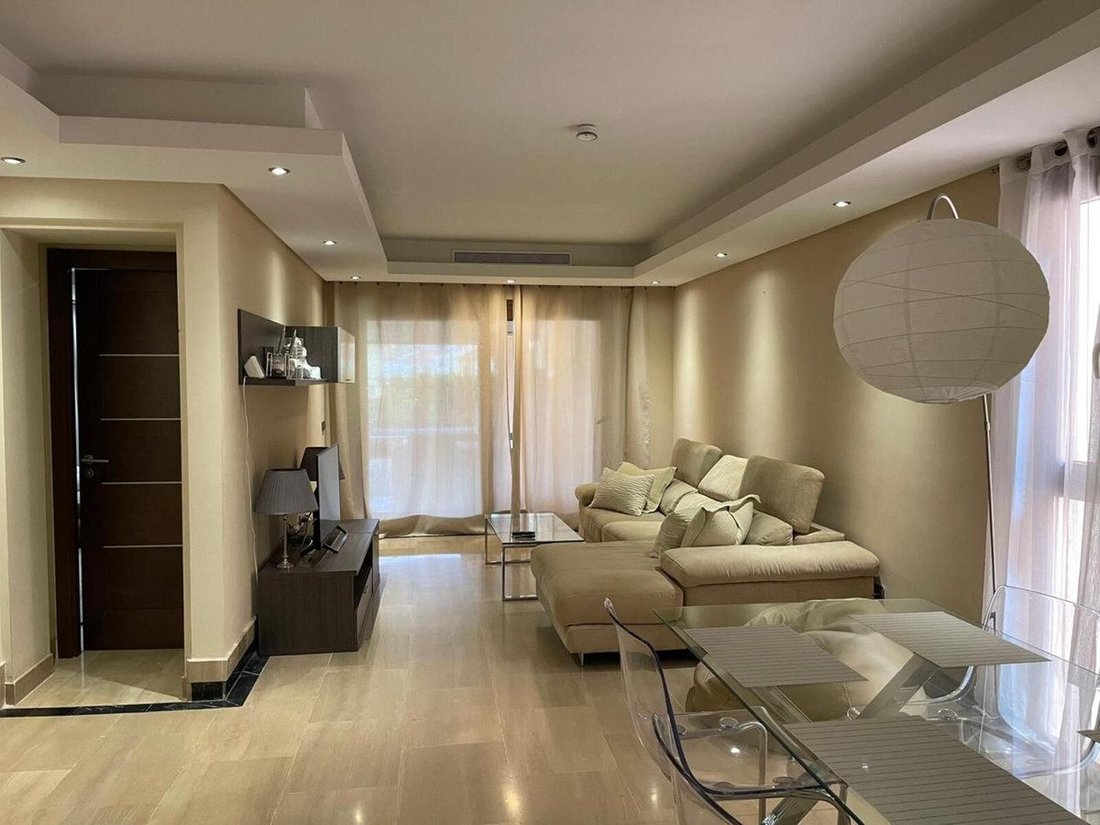 Appartamento a Estepona, Andalusia, Spagna 4 - 18859207