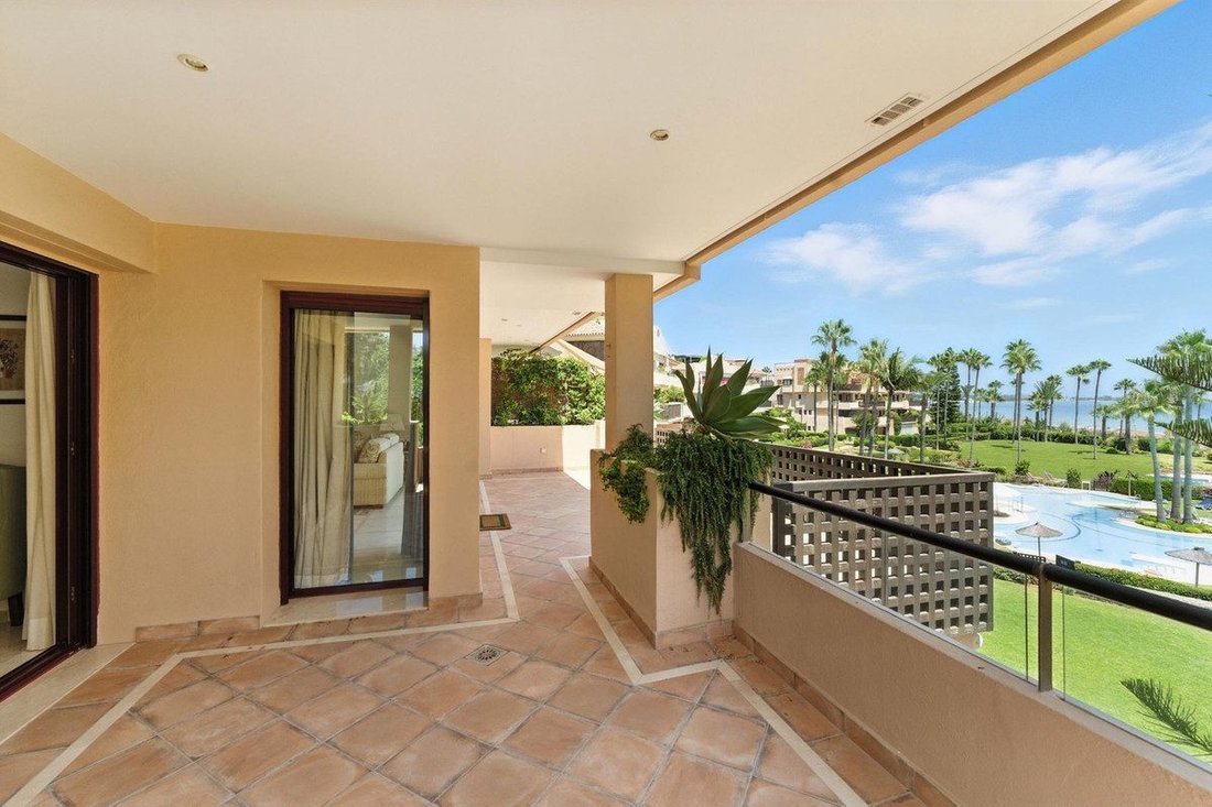 Apartment in Cancelada, Estepona, Andalusia 5 - 18867436