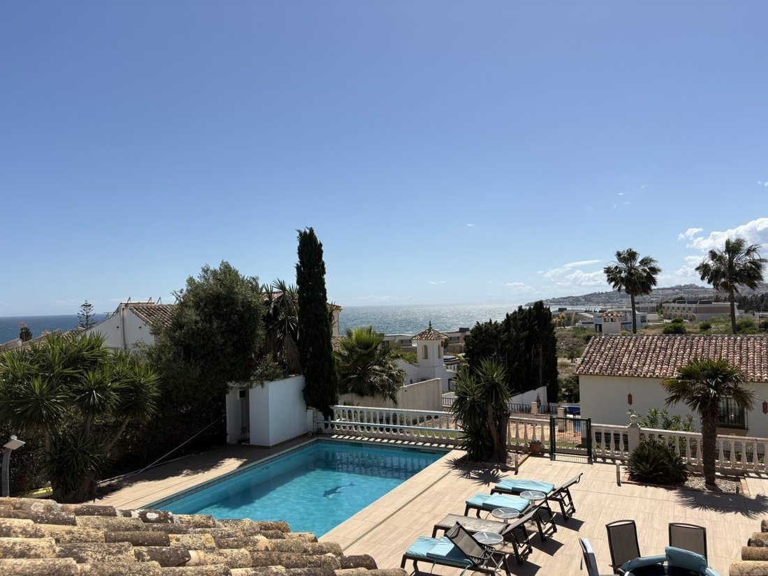 Villa en Mijas, Andalucía, España 1 - 18864680