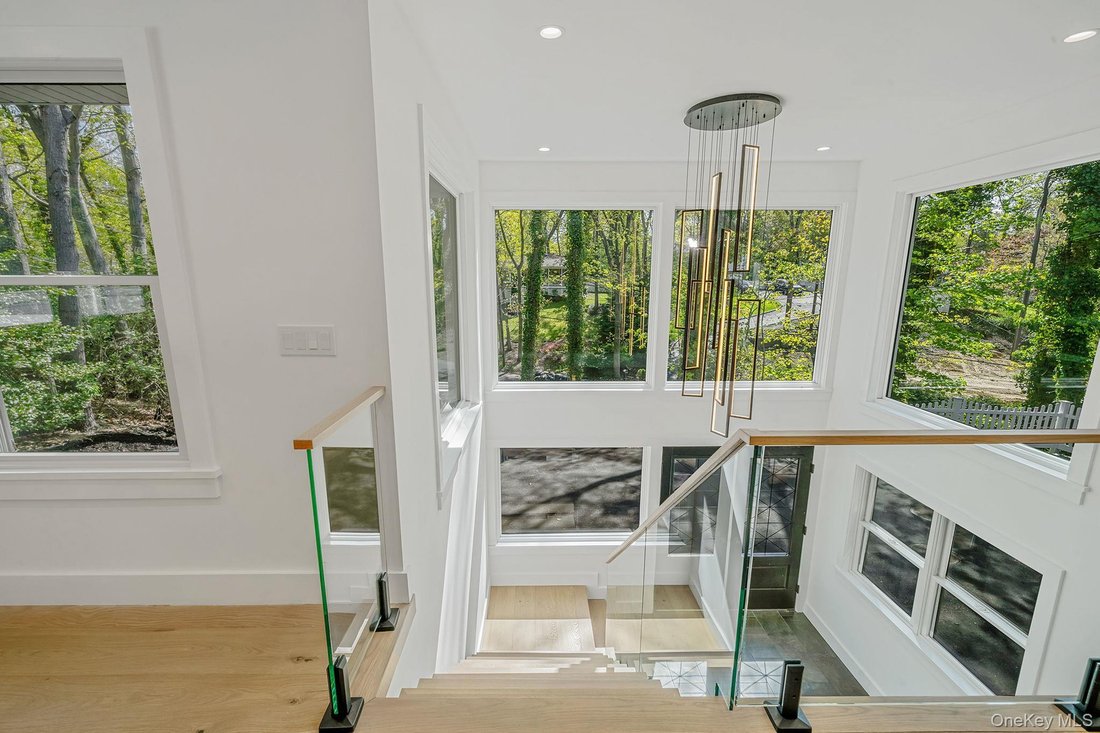 House in Smithtown, New York, United States 3 - 18859138