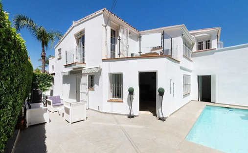 Villa a San Pedro de Alcántara, Andalusia, Spagna 1