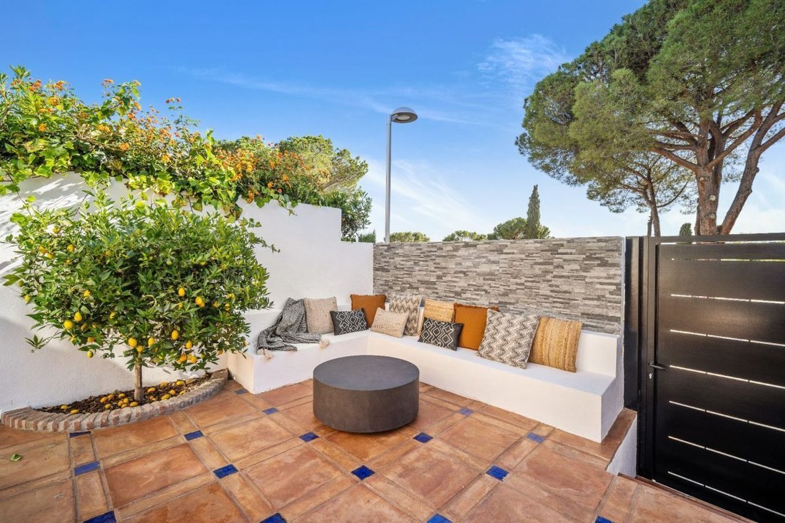 Townhouse in Nueva Andalucia, Marbella, Spain 4 - 18862367