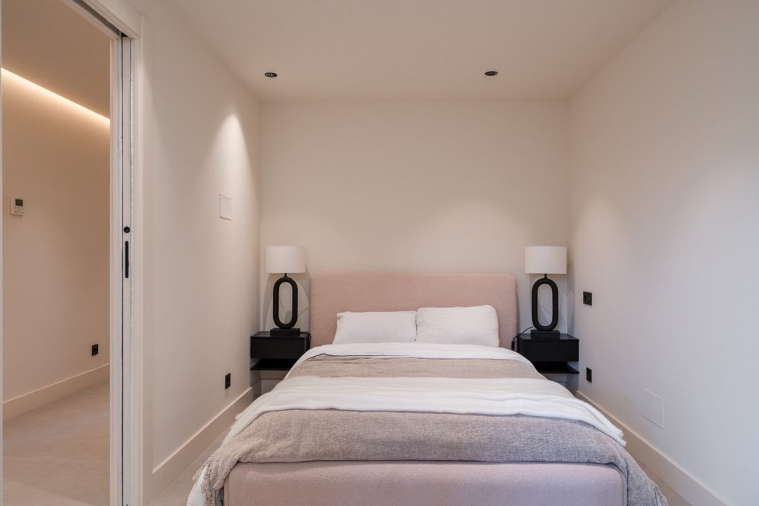 Appartamento a Puerto Banus, Marbella, Spagna 2 - 18864567