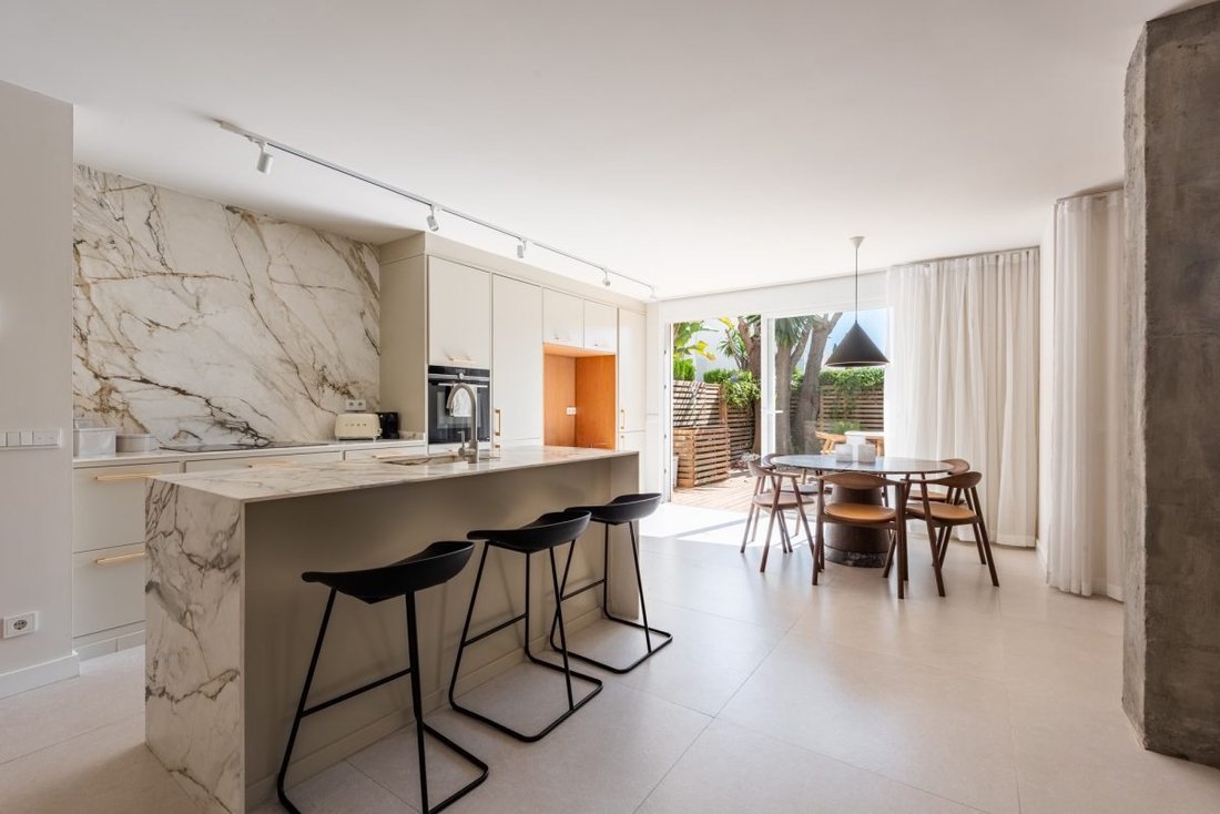 Apartment in Puerto Banus, Marbella, Spain 3 - 18862545