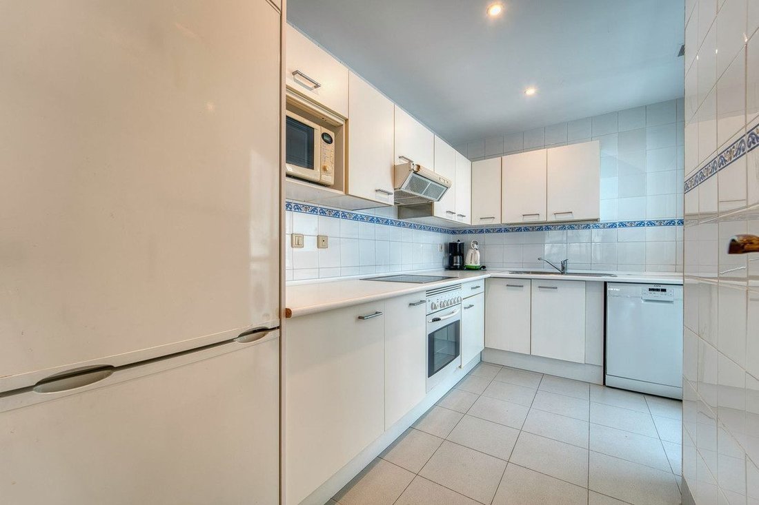 Apartment in Puerto Banus, Marbella, Spain 4 - 18862962
