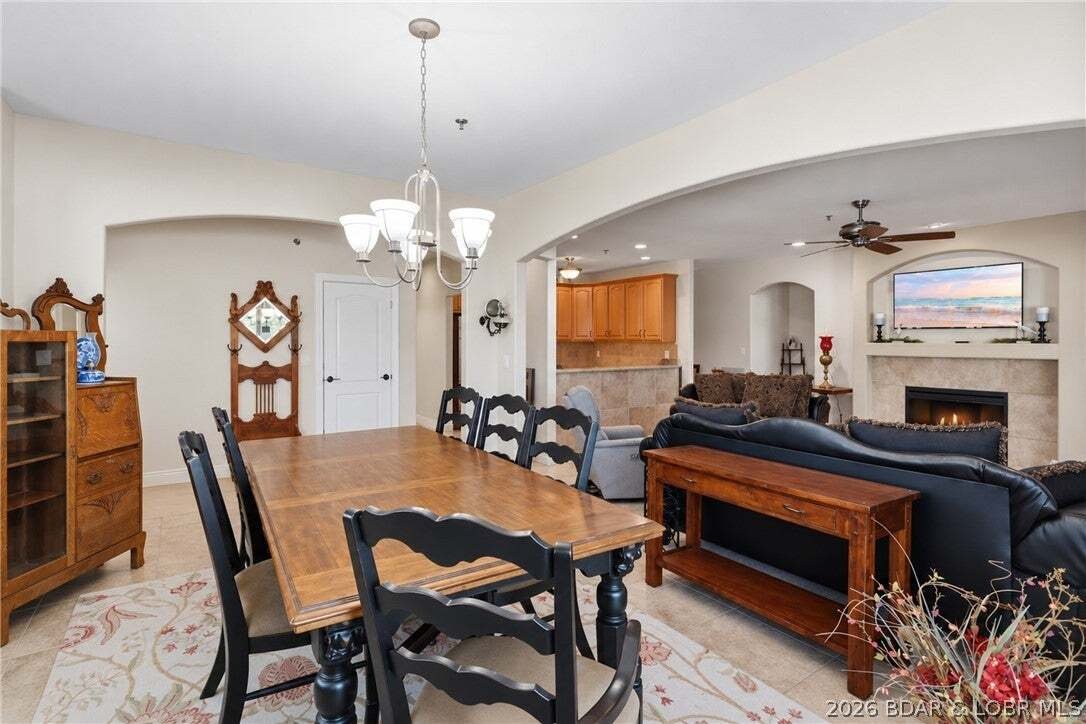 Condo in Eldon, Missouri, United States 5 - 18858091
