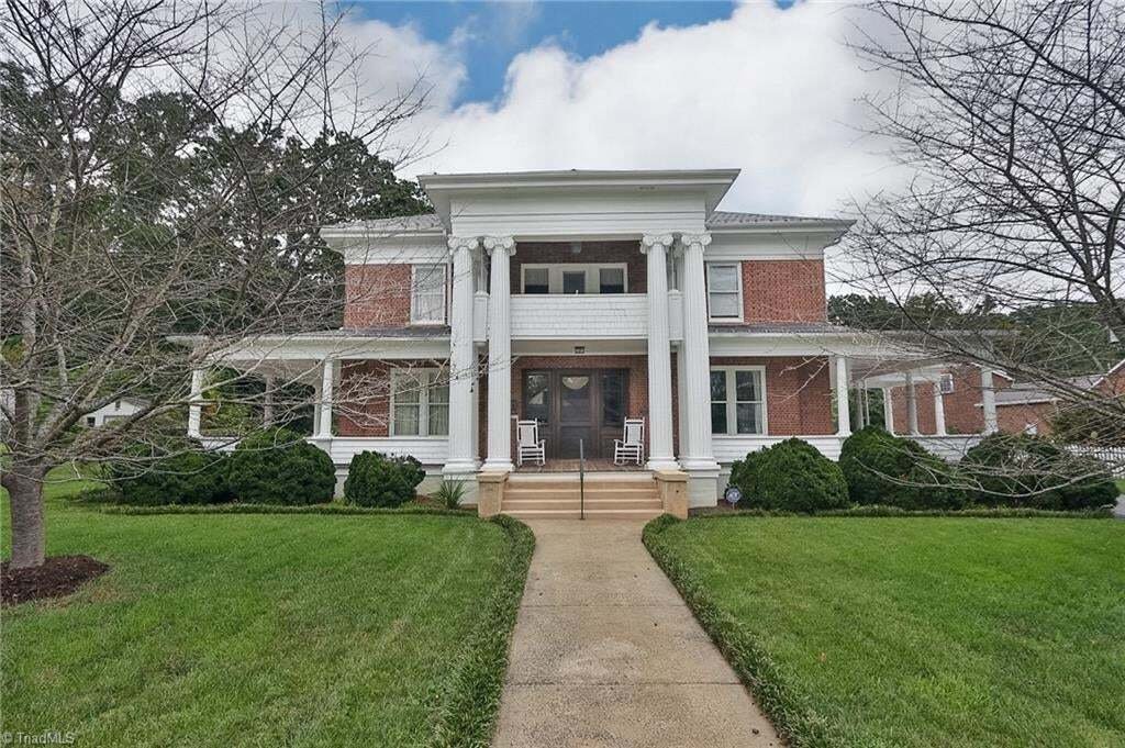 House in Elkin, North Carolina, United States 1 - 18858965