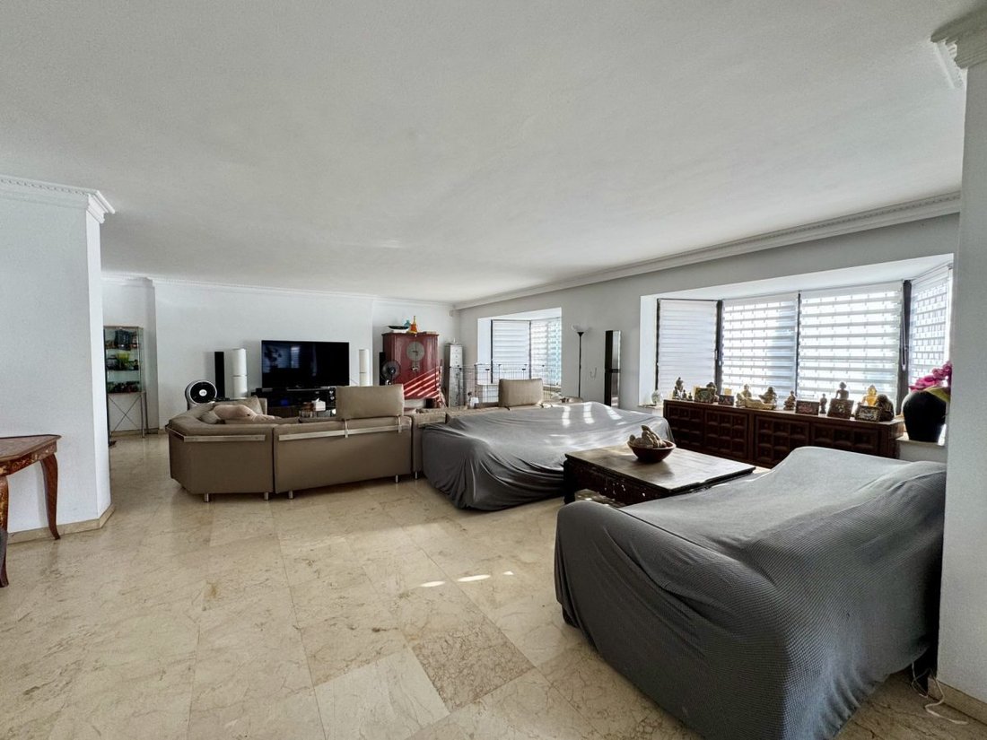 Villa in Puerto Banus, Marbella, Spain 4 - 18862841