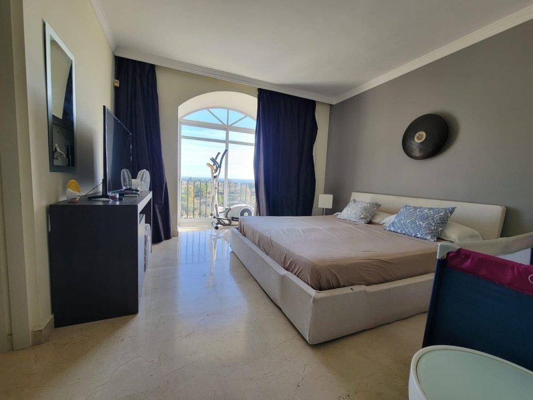 Townhouse in Nueva Andalucia, Marbella, Spain 5 - 18863196