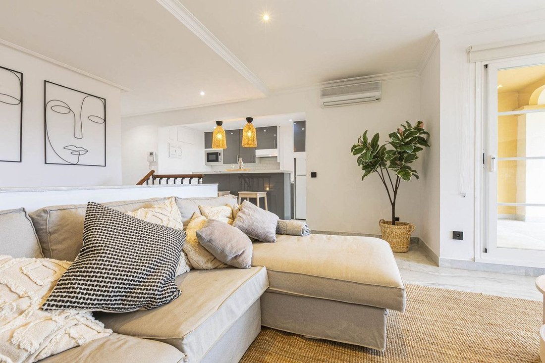 Apartment in Puerto Banus, Marbella, Spain 3 - 18867625