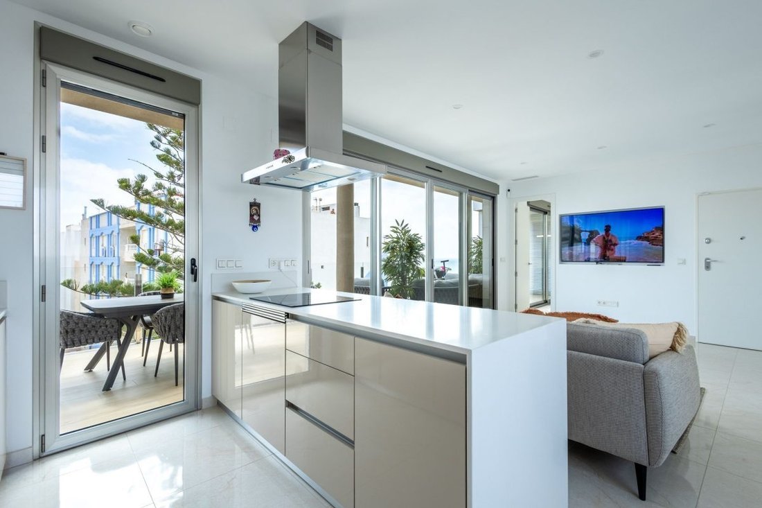 Apartment in Torrevieja, Valencian Community, Spain 3 - 18859261