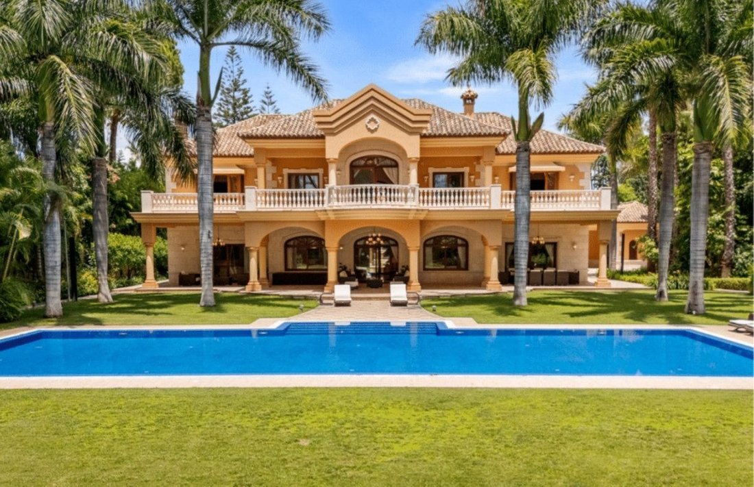 Villa in Guadalmina Baja, San Pedro de Alcantara, Spain 1 - 18867336