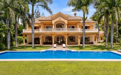 Villa in Guadalmina Baja, San Pedro de Alcantara, Spain 1