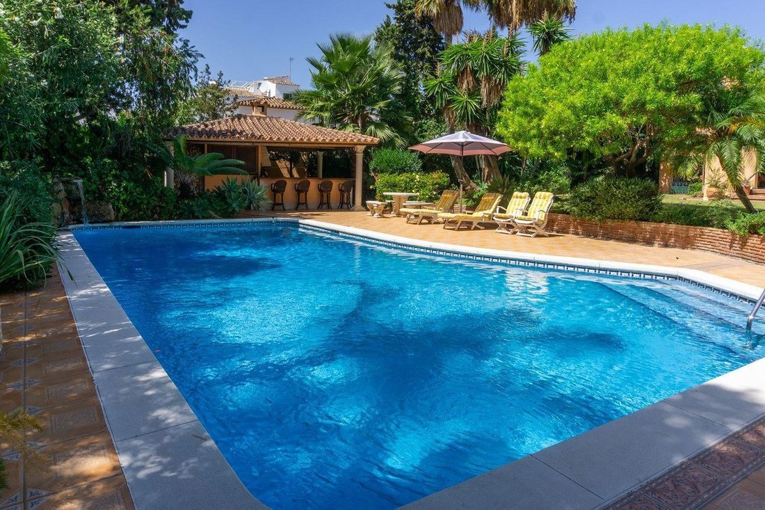 Villa in Estepona, Andalusia, Spain 4 - 18859272