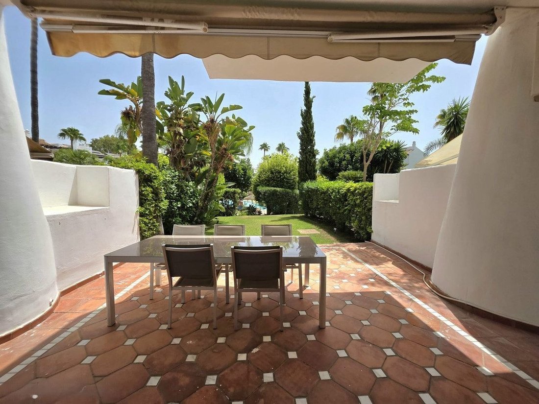 Stadthaus in Cancelada, Estepona, Andalusien 2 - 18859938