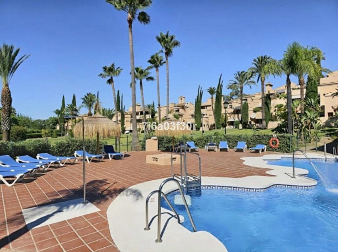 Apartment in Atalaya-Isdabe, Estepona, Andalusia 1 - 18864685