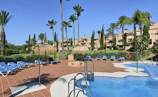 Apartment in Atalaya-Isdabe, Estepona, Andalusia 1