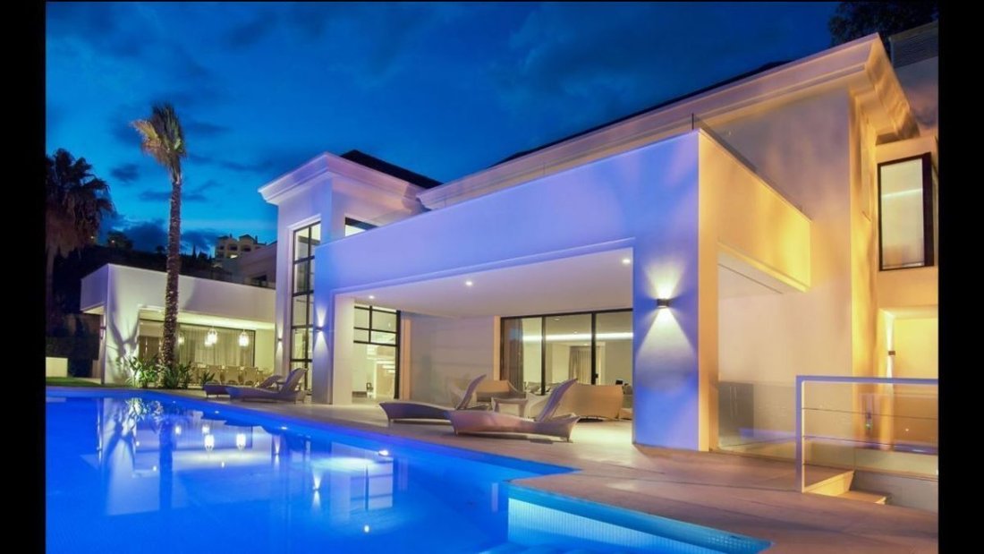 Villa a Puerto Banus, Marbella, Spagna 1 - 18862294