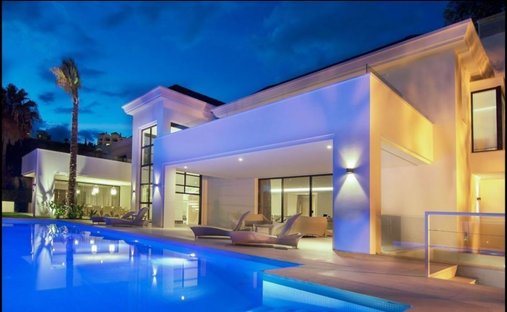 Villa en Playa Puerto Banús, Marbella, España 1