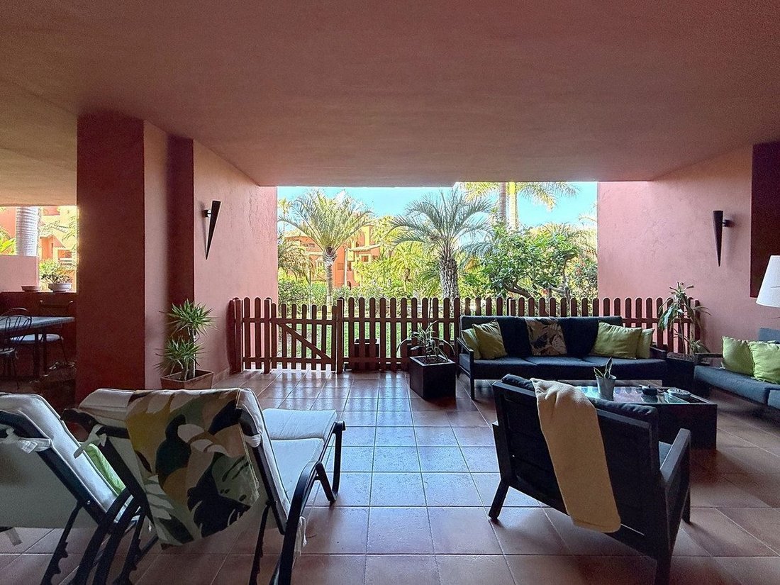 Apartment in Cancelada, Estepona, Andalusia 4 - 18862541