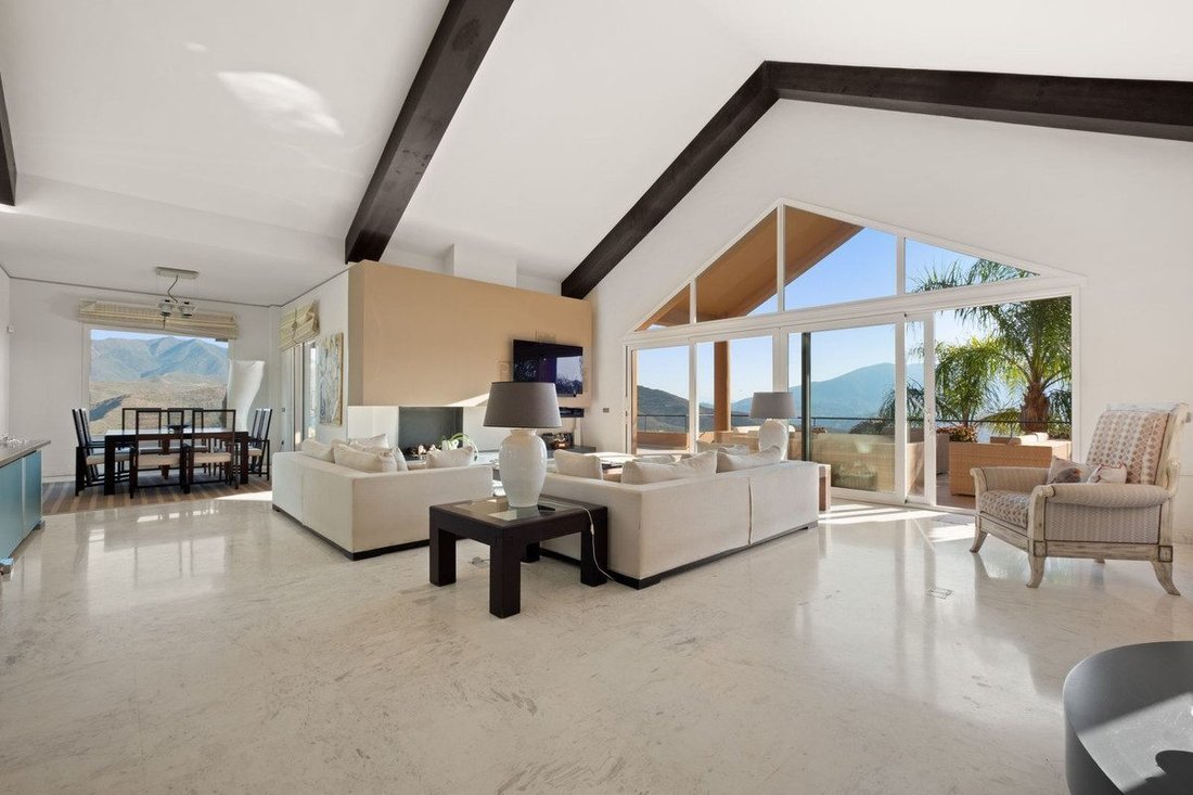 Villa in Elviria-Cabopino, Marbella, Spain 2 - 18865091