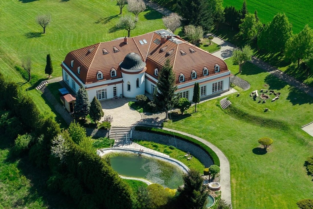 House in Kouřim, Central Bohemian Region, Czechia 1 - 17245937