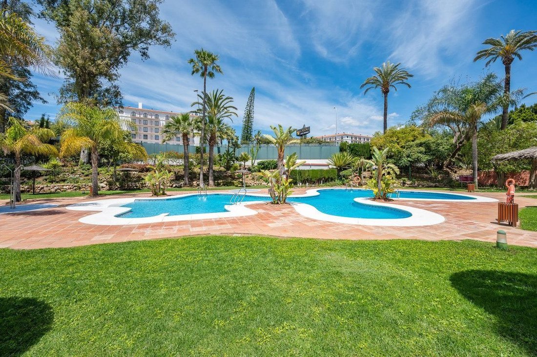 Apartment in Puerto Banus, Marbella, Spain 5 - 18860275