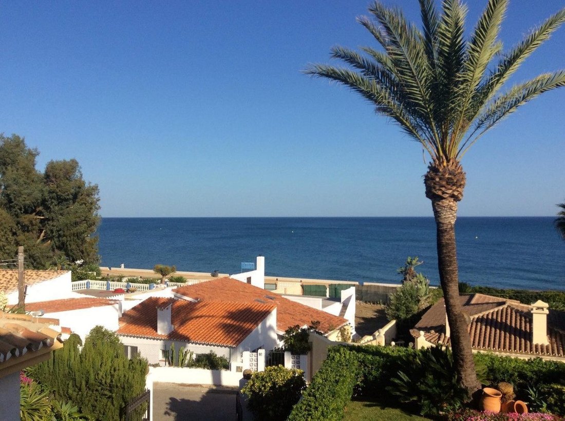 Villa in Estepona, Andalusia, Spain 1 - 18867722