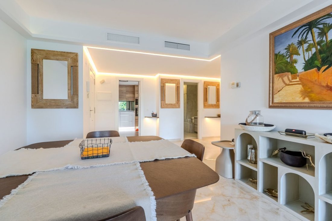 Apartment in Puerto Banus, Marbella, Spain 3 - 18860383