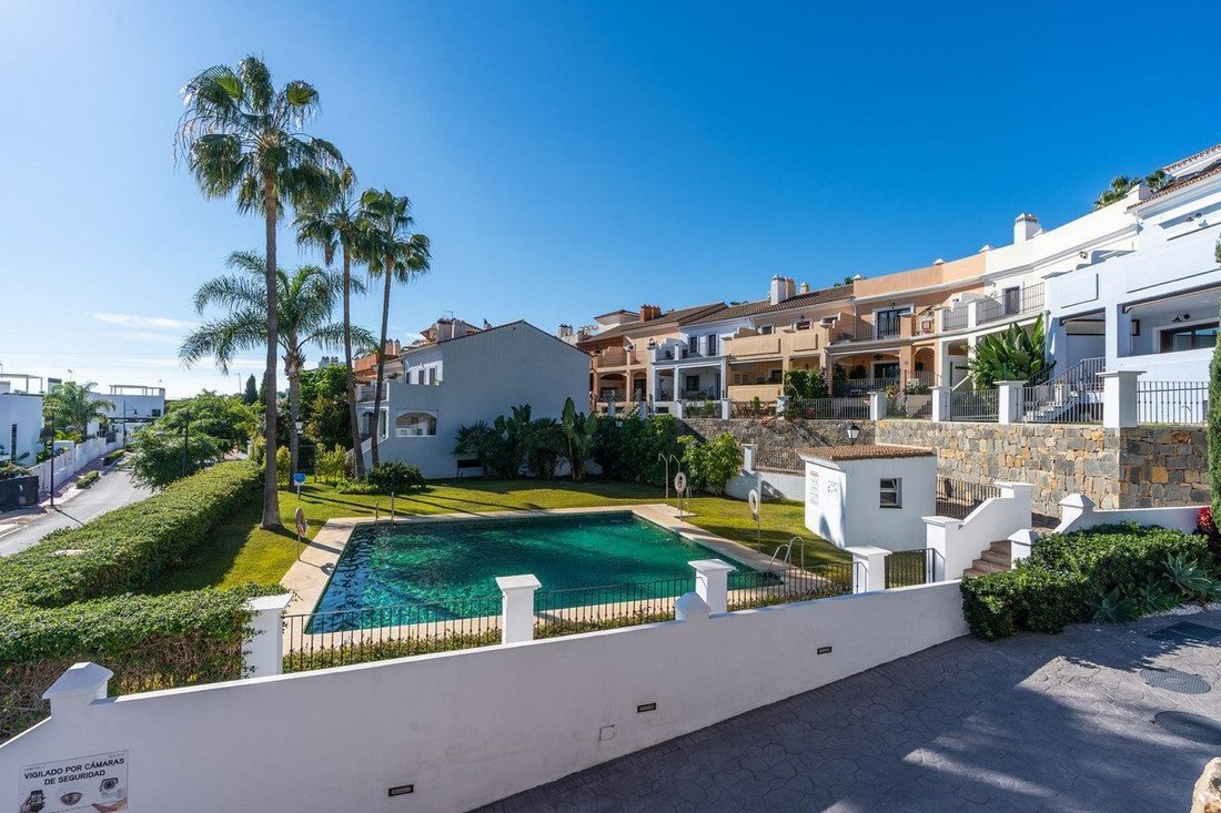Maison de ville à Estepona, Andalousie, Espagne 3 - 18862461