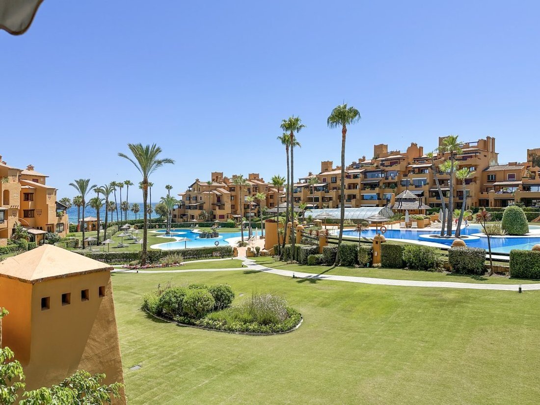 Appartamento a Estepona, Andalusia, Spagna 2 - 18860255