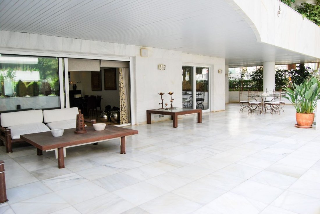 Apartment in Puerto Banus, Marbella, Spain 5 - 18862314