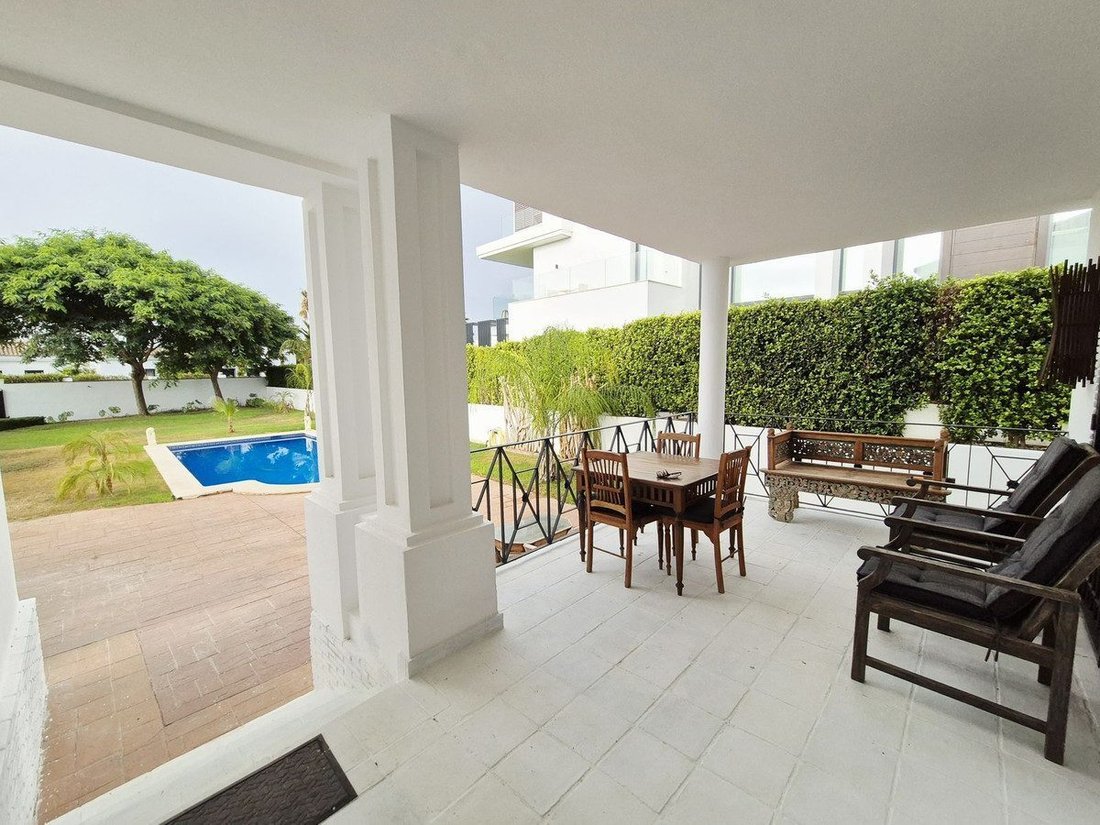 Villa a Guadalmina Baja, San Pedro de Alcántara, Spagna 5 - 18861352