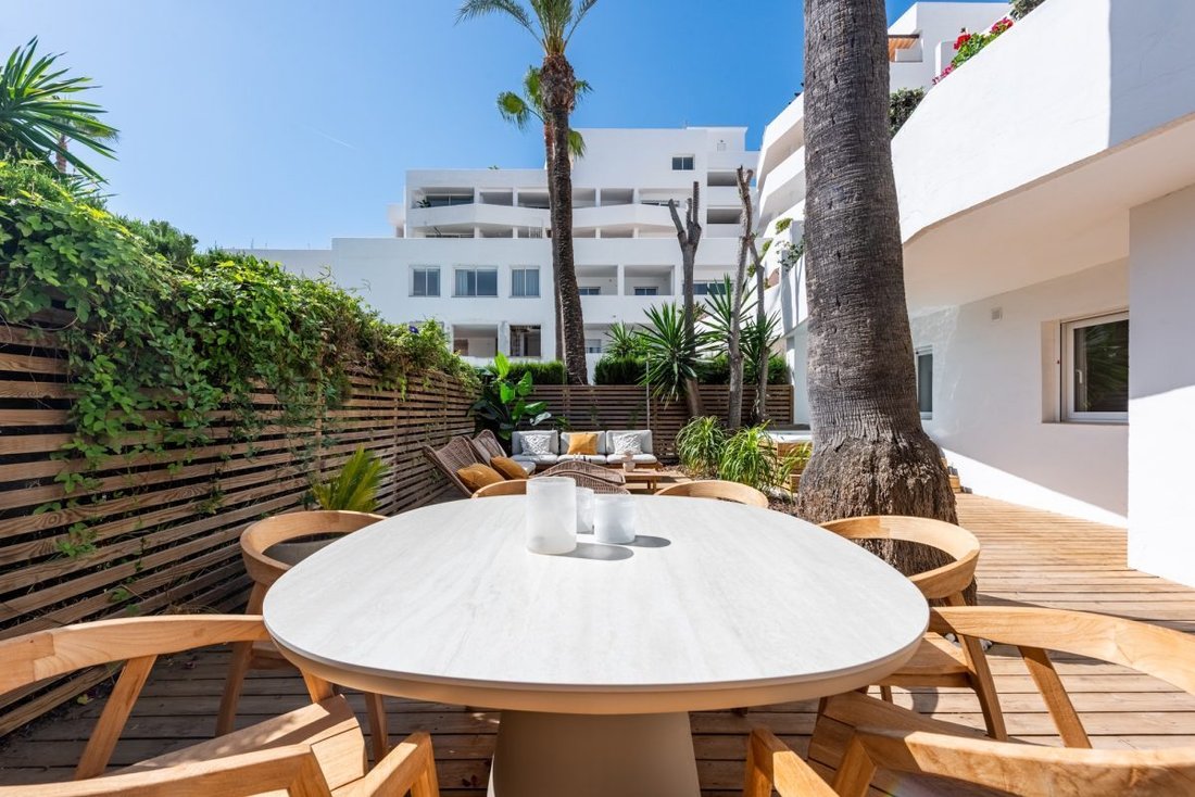 Apartment in Puerto Banus, Marbella, Spain 1 - 18862545
