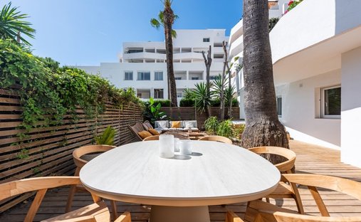 Apartment in Puerto Banus, Marbella, Spain 1