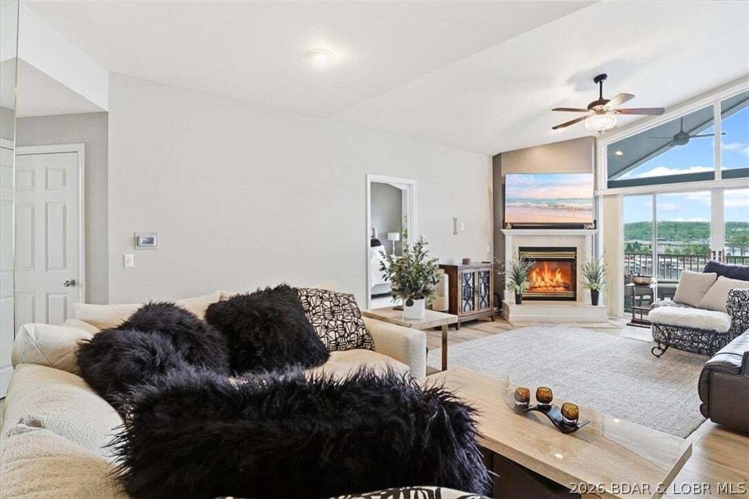 Condominio en Lake Ozark, Misuri, Estados Unidos 4 - 18858391