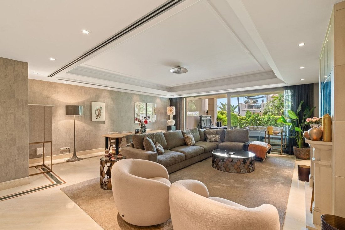 Townhouse in Sierra Blanca, Marbella, Spain 3 - 18863002