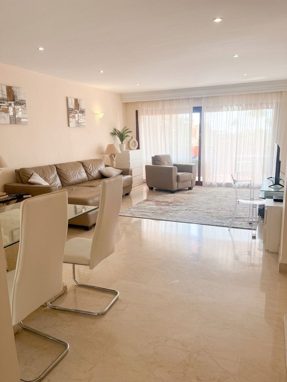 Apartment in Benahavis, Andalusia, Spain 2 - 18860696