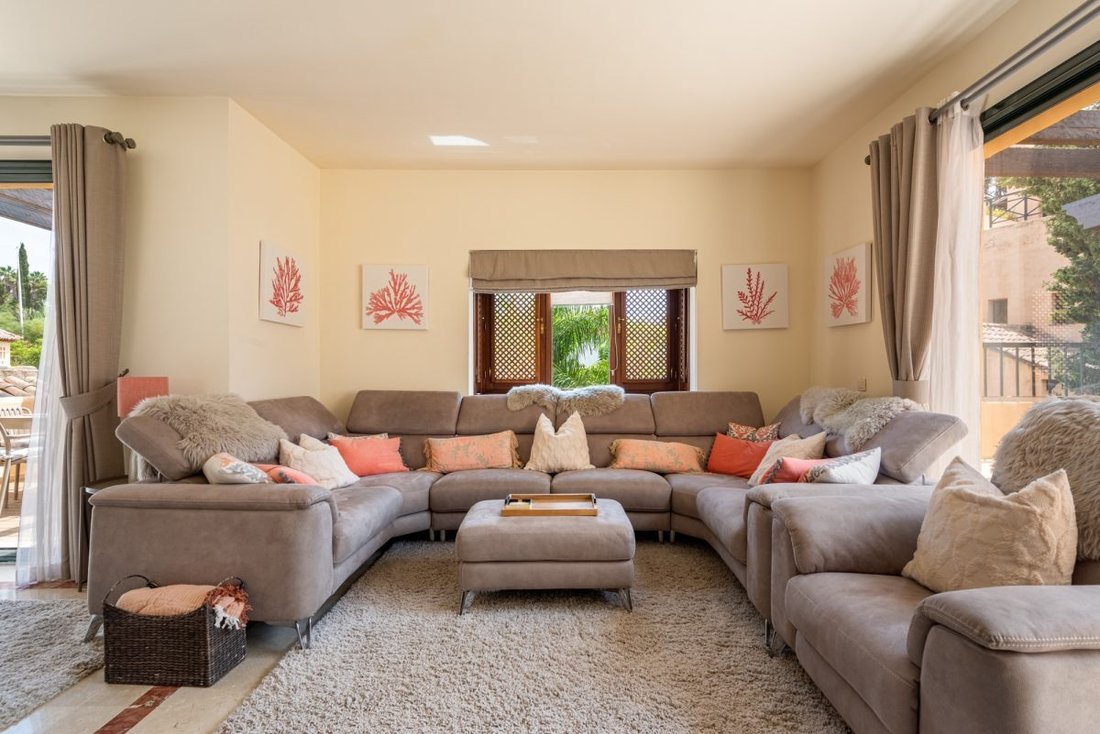 Apartment in Estepona, Andalusia, Spain 2 - 18859766