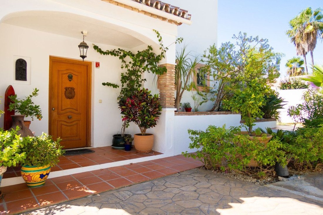 Villa in Estepona, Andalusia, Spain 2 - 18859729