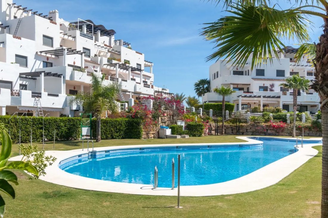 Townhouse in Estepona, Andalusia, Spain 3 - 18868211