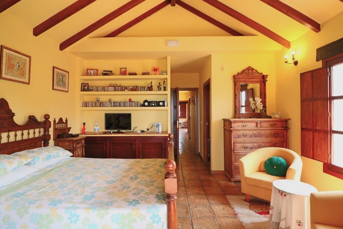 Villa in Elviria-Cabopino, Marbella, Spanien 4 - 18859431