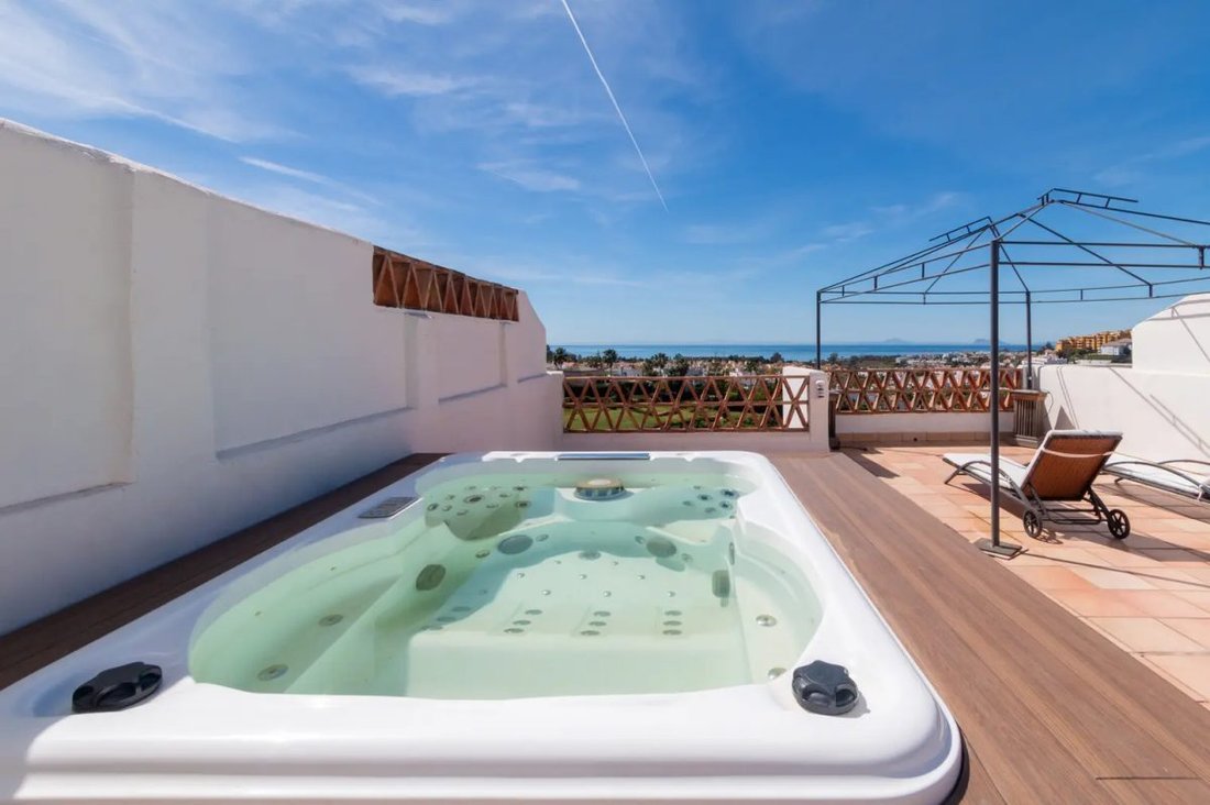 Townhouse in Estepona, Andalusia, Spain 4 - 18868211